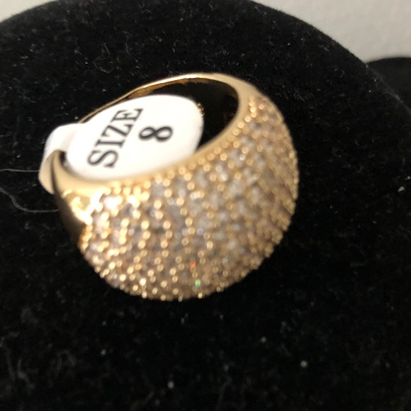 Oval Shaped Gold Ring - Picture 9 of 9